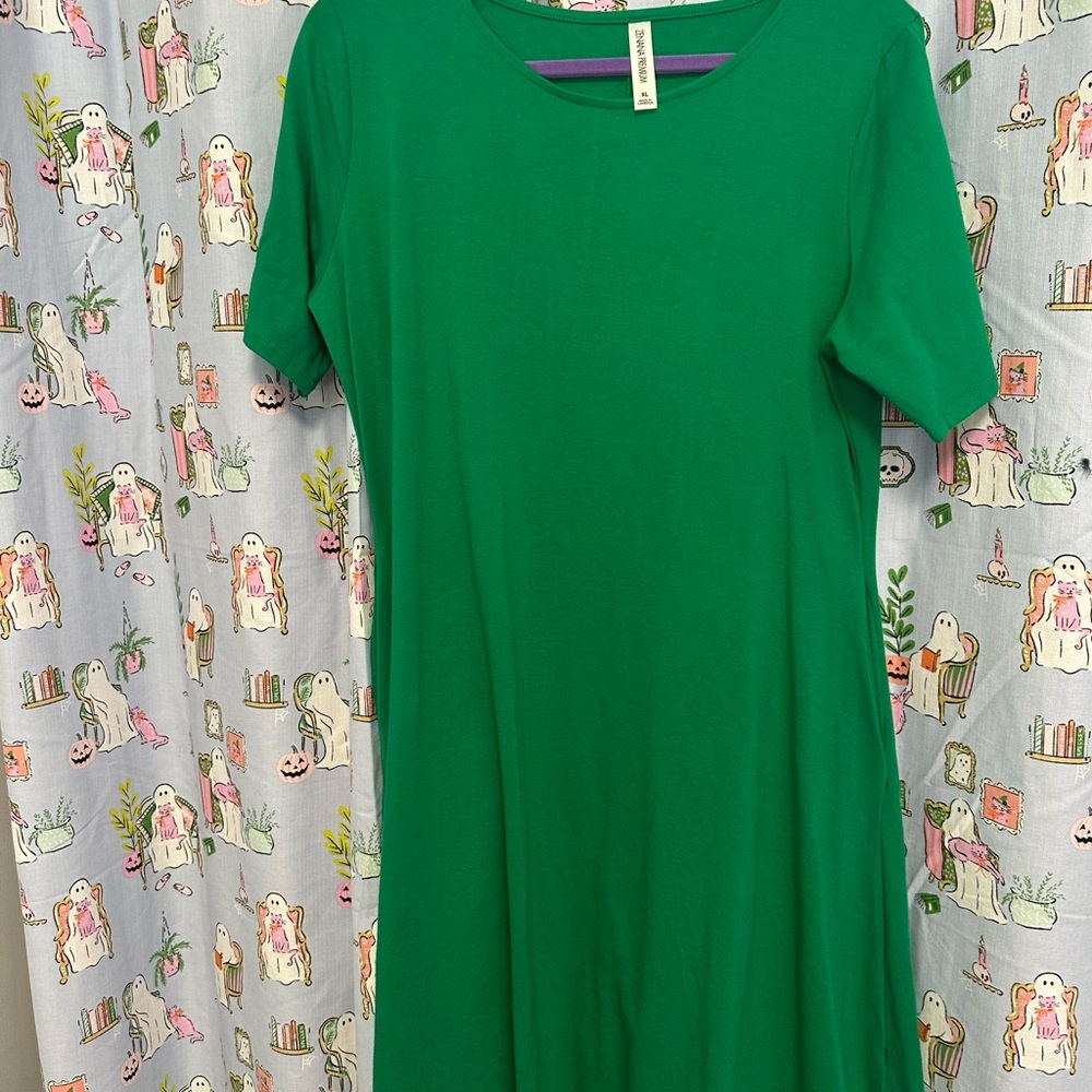 Classic Short-Sleeve Green Women's Dress